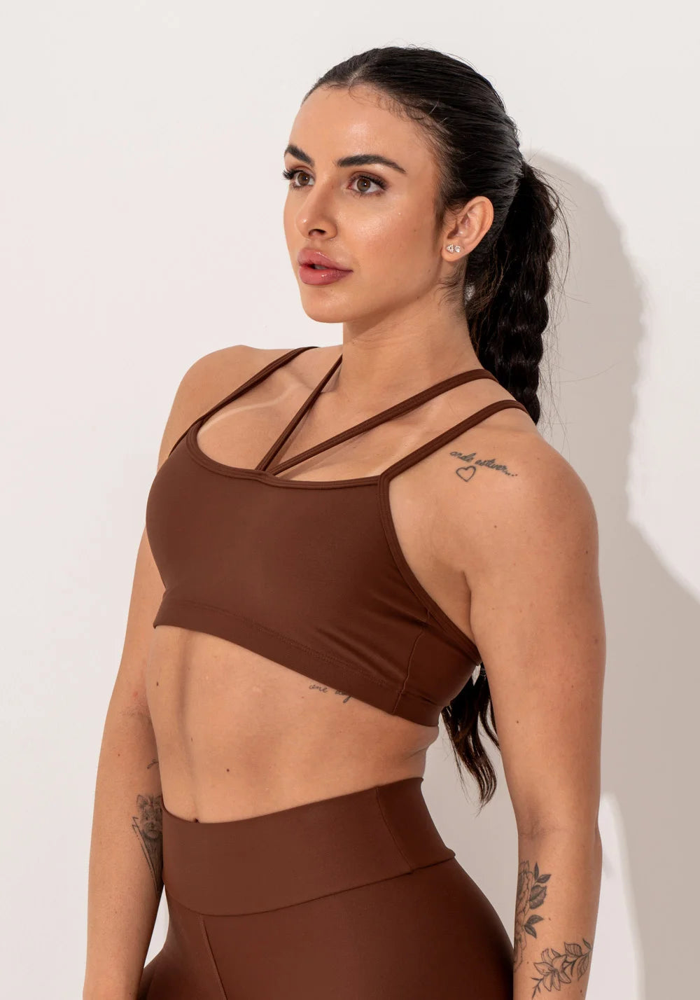 Top fitness feminino marrom com alças duplas intense