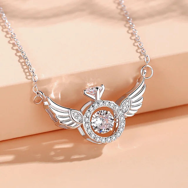 Colar com Pingente Angel Feminino