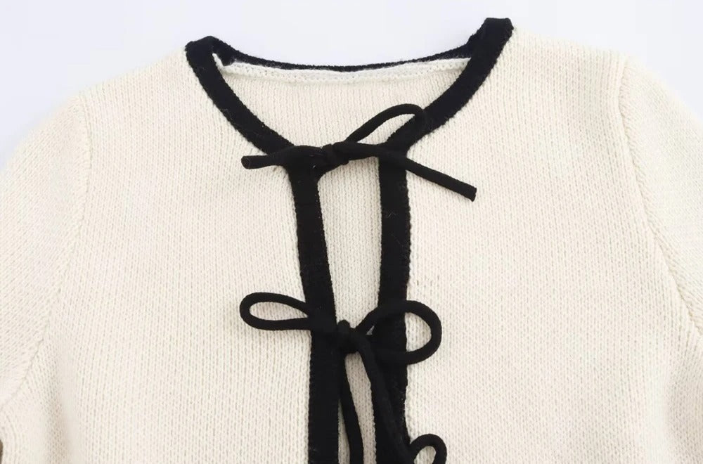 Cardigan Élodie Delicadeza e Sofisticação