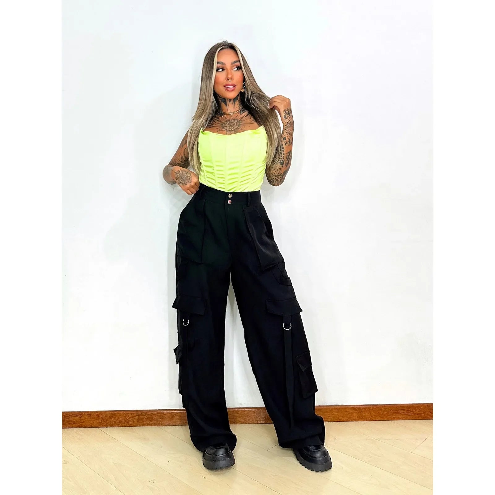 Calça-Cargo-Feminina-Zirta-Preto